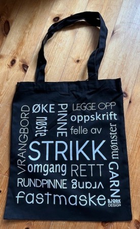 Strikkenett Tekst Sort
