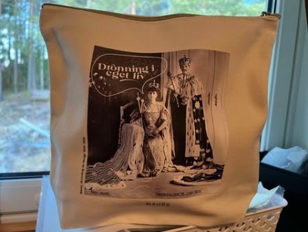 Prosjektbag Dronning i eget liv -1-